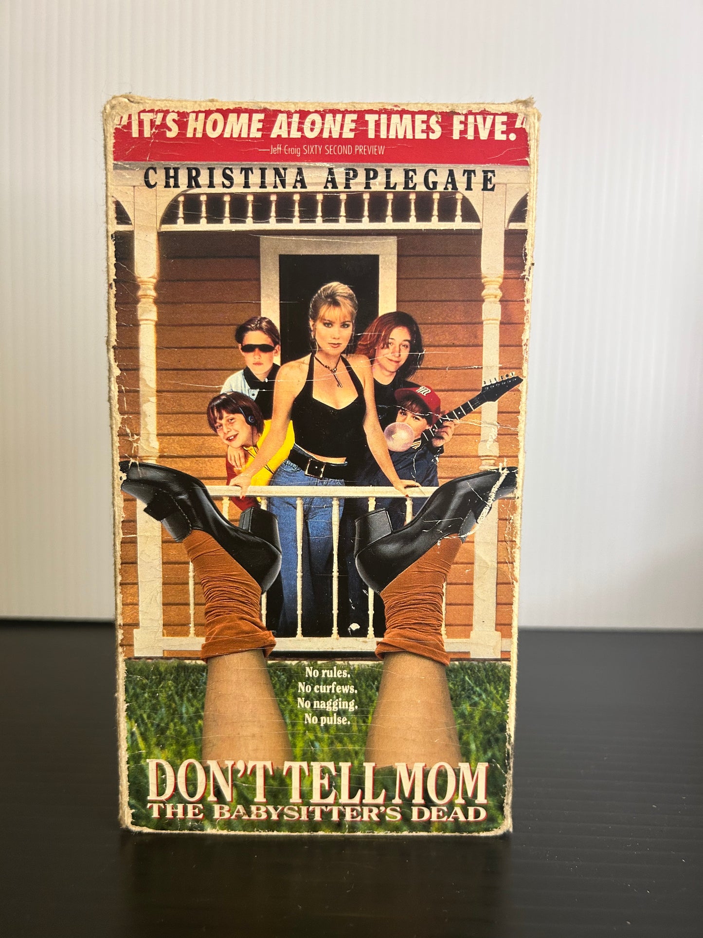 Don’t Tell Mom the Babysitter’s Dead (Used)
